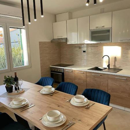 Jolie Ann Marie Apartment Kaštela Екстериор снимка